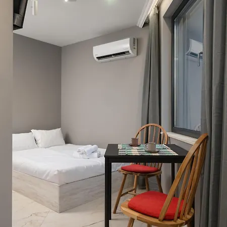 Central Studios With Patio Close To Sea Varna Exterior photo